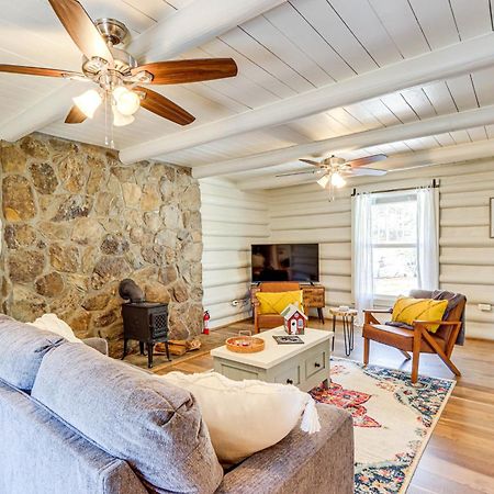 Dog-Friendly Hiawassee Cabin With Decks And Fire Pit! Экстерьер фото