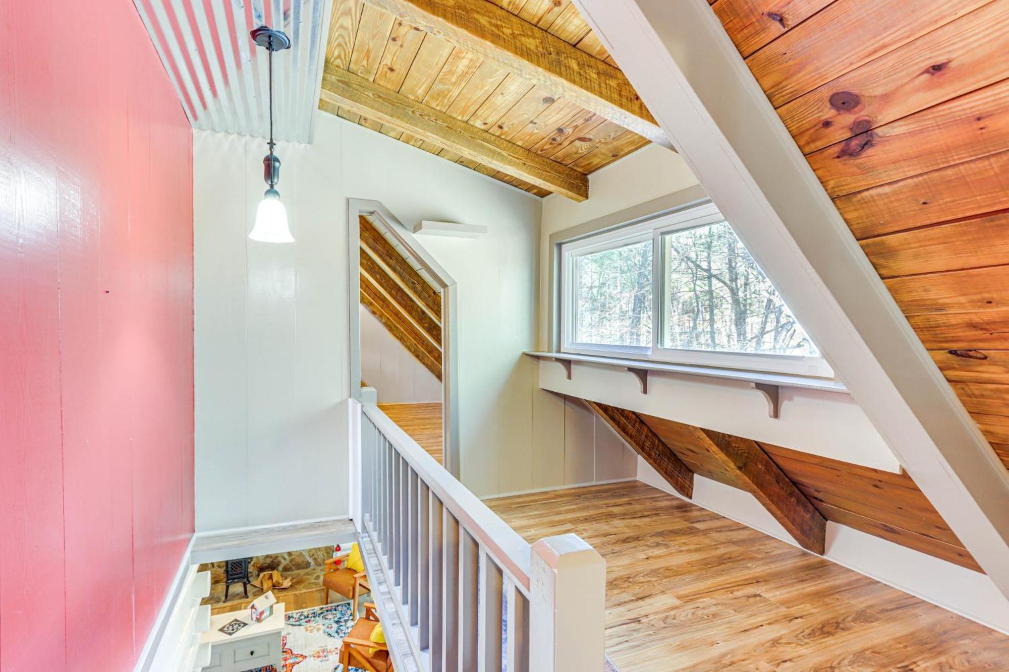 Dog-Friendly Hiawassee Cabin With Decks And Fire Pit! Экстерьер фото