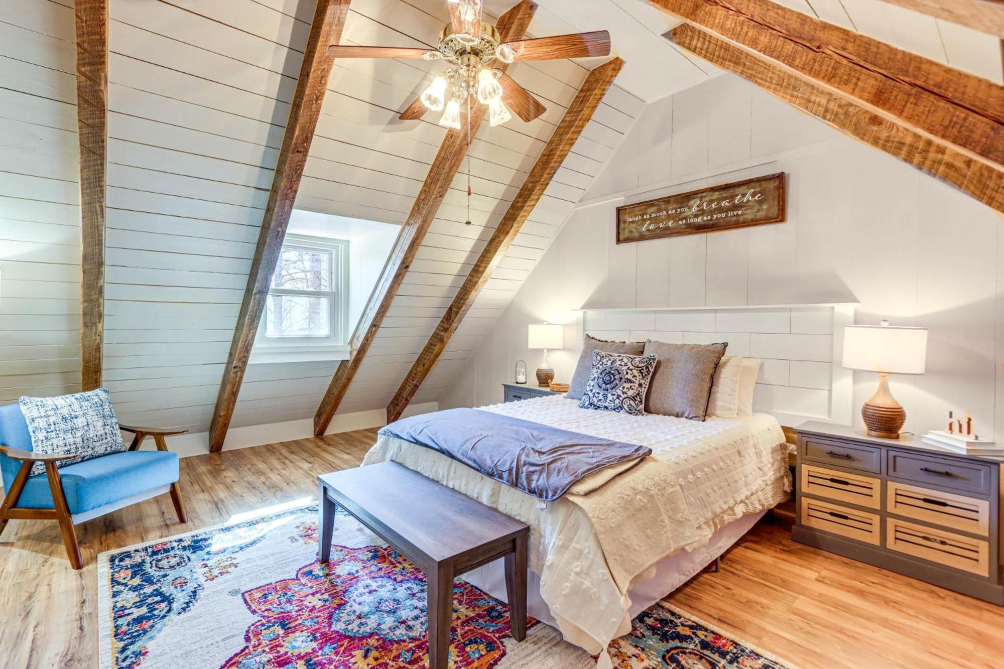 Dog-Friendly Hiawassee Cabin With Decks And Fire Pit! Экстерьер фото